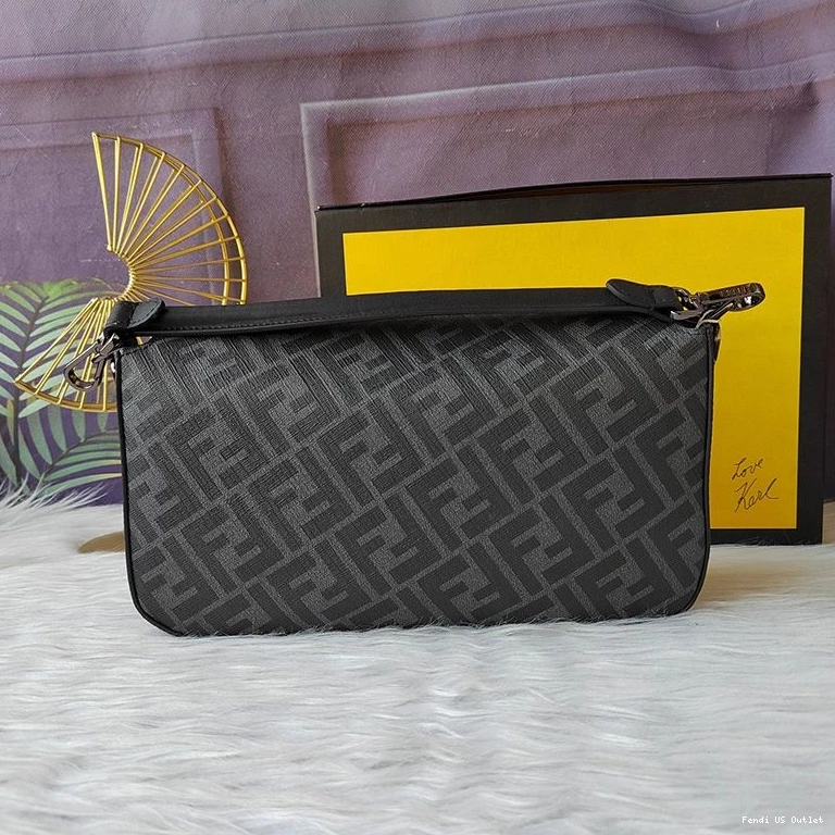 Vintage HOT Medium FF Baguette Bag Motif Fabric Black Fendi In 0711